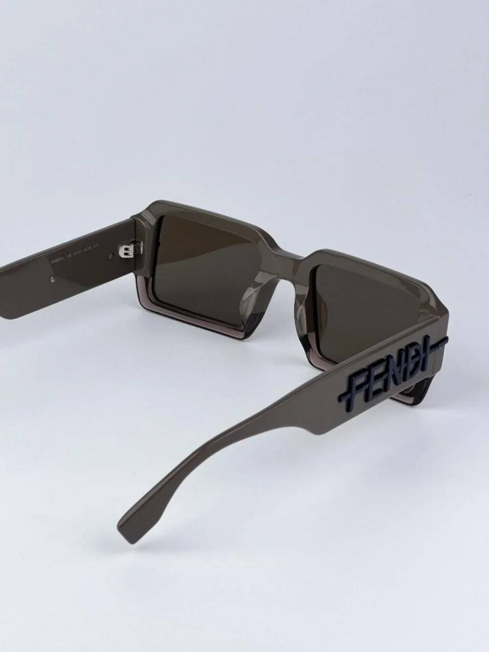 FENDI FE40073U 50E FENDIGRAPHY SHINY BROWN BLUE RECTANGLE SUNGLASSES